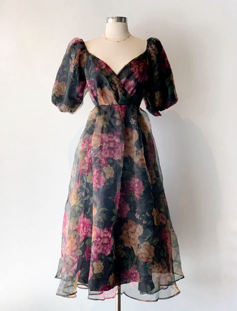 Paige Dress - Proper Simple Frock Design, Long Frock Designs, Floral Dress Outfits, Floral Dress Design, Simple Frocks, Desi Fashion Casual, Stylish Short Dresses, Fancy Dresses Long, Cute Dress Outfits