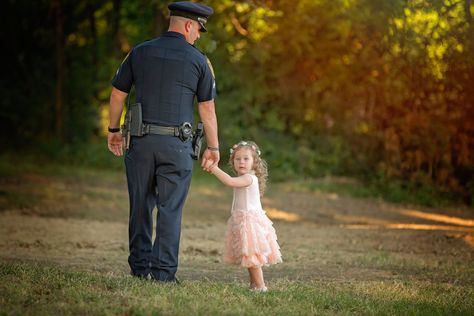 I think it takes a special person with a big enough heart to love a community deeply enough to risk their lives for those who sometimes show them so much hate. I think it takes a special person to put on a uniform and emotionally never take it off. So for those special men and women in blue, thank you. Police Family Pictures, Police Photoshoot, Police Photography, Cop Wedding, Uniform Pictures, Police Baby, Police Quotes, Police Family, Photography Hacks