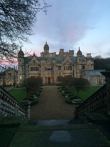 Old Mansion Aesthetic, Manor Exterior, Manor Aesthetic, Boarding School Aesthetic, Mansion Aesthetic, Old Money House, Castle Exterior, Hawthorne House, Gothic Mansion