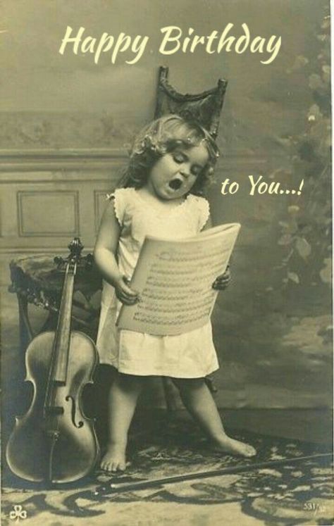 Vintage Children Photos, Young Musician, Birthday Meme, Foto Vintage, Old Photo, Happy B Day, E Card, Birthday Images, Happy Birthday To You