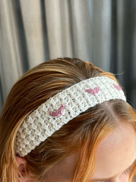 Easy Crochet Headbands, Crochet Hairband, Men Crochet, Clothes Tutorial, Headband Crochet, Crochet Fairy, Crochet Twist, Beginner Crochet Tutorial, Easy Super