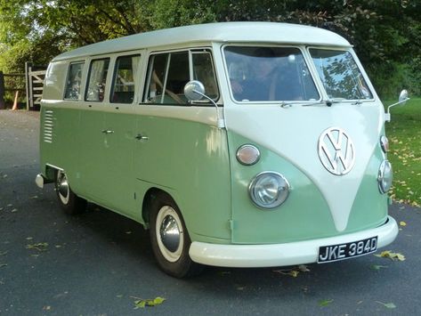 A rather lovely and fully restored 1966 Volkswagen Camper Van for sale on eBay right now. It even has a name - Millie. Vw Bus For Sale, Vw Kampeerwagens, Vintage Volkswagen Bus, Volkswagon Van, Vw Splitscreen, Volkswagen Minibus, T1 Bus, Volkswagen Camper Van, Volkswagen Vans