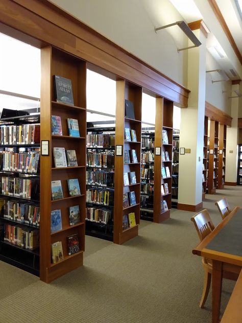 Cozy Public Library, Library Worker Aesthetic, 1960s Library, 1970s Library, 90s Library, Celsius Aesthetic, Public Library Aesthetic, Public Library Ideas, Public Library Exterior