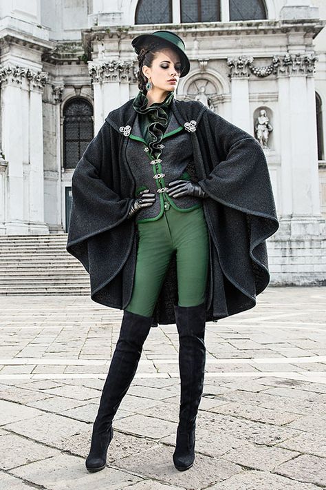 Steampunk Fashion, Slytherin Outfit, Mode Steampunk, Winter Mode, Green Pants, 여자 패션, Fantasy Clothing, Fantasy Fashion, Character Outfits