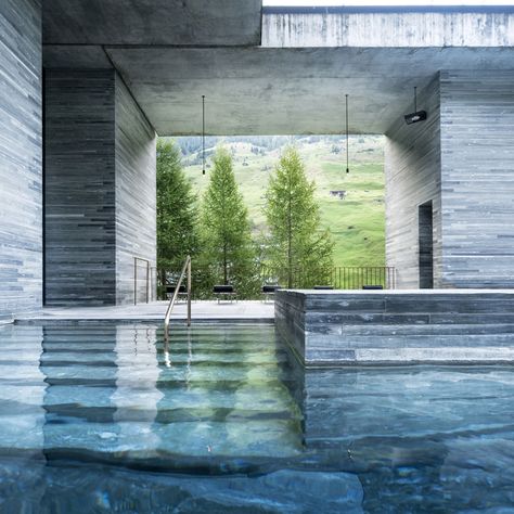 Peter Zumthor, Hotel Architecture, Thermal Vals, Therme Vals, Architecture 101, Monet Water Lilies, Canal House, Modern Architects, Thermal Bath