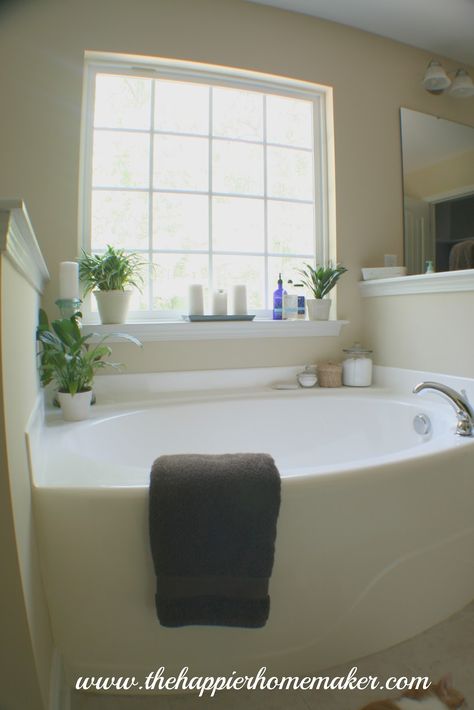 Decorating Around a Bathtub | The Happier Homemaker Decorating A Garden Tub, Garden Tub Decor Master Bath, Decorating Around Bathtub, Tub Decor Master Bath, Garden Tub Ideas, Garden Tub Decor, Garden Tub Decorating, Bathroom Tub Decor, Tub Decorating Ideas