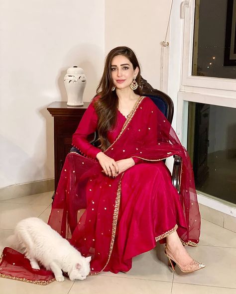 Sammy K on Instagram: “This Deep Red Gorgeous yet elegant outfit is a must have for this festive season. Place your orders through DM. We love how pretty…” Sidra Niazi, Fancy Dress Material, Red Anarkali, Designer Sarees Wedding, Sequence Embroidery, Gown With Dupatta, Kurti Pant, Beautiful Pakistani Dresses, Quick Outfits