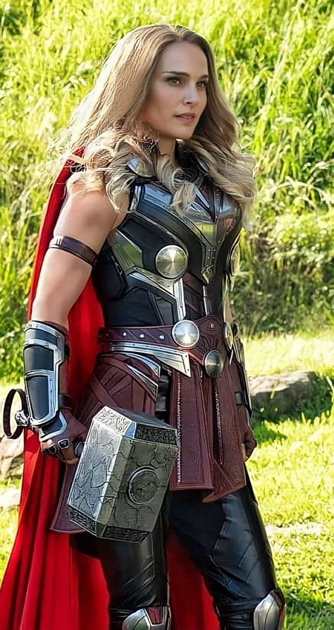 Best Cosplay Women, Female Thor Costume, Thor Girl, Lady Thor, Female Heroes, Female Thor, Lady Sif, Jane Foster, Superhero Costume