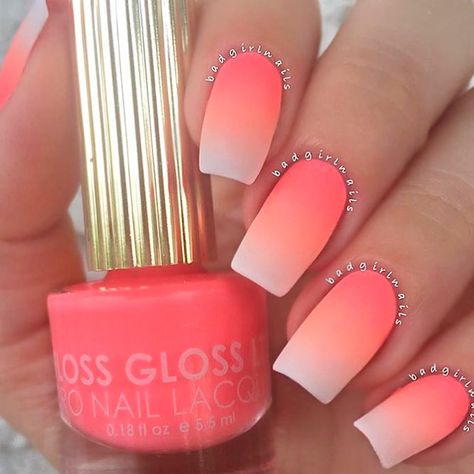 Colorful Combinations for Ombre Nails For Any Occasion ★ See more: https://naildesignsjournal.com/ombre-nails-colorful-combinations/ #nails Ombre Nail Art Designs, Unghie Sfumate, Nagellack Trends, Ombre Nail, Matte Nails Design, Nail Art Ombre, Latest Nail Art, Glitter Pink, Cute Nail Designs