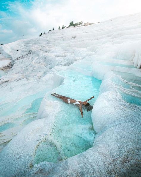 Pamukkale in western Turkey, known for the mineral-rich thermal waters flowing down white travertine terraces on a nearby hillside. Photo… Marmaris, Turkey Destinations, Pamukkale, Montag Motivation, Destination Voyage, Turkey Travel, Beautiful Places To Travel, Foto Instagram, Travel Abroad