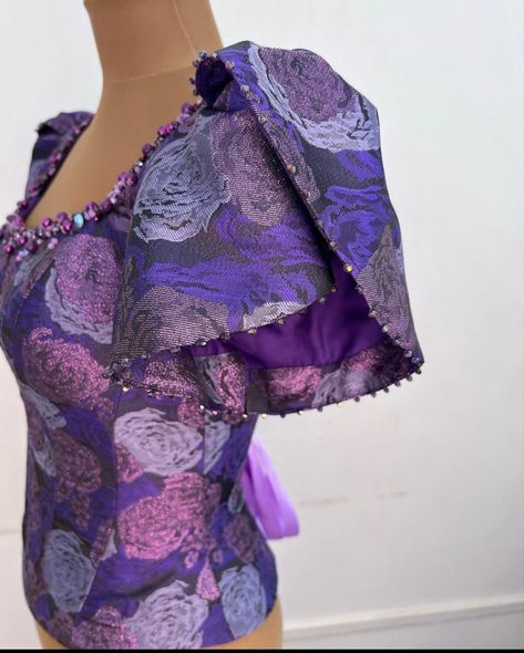 Couture, Lace Blouse Styles, Brocade Blouse Designs, Bubu Gown Styles, Corset Top Outfit, African Wedding Attire, Best African Dresses, Dress Neck Designs, Petal Sleeve