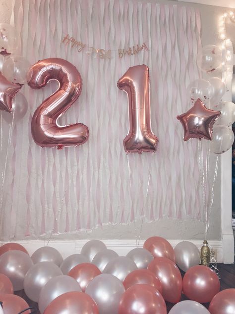 Pink Party Wall Decor, Pink Tinsel Backdrop, Pink 21 Balloons, Pink And White 21st Birthday, Formal Backdrop, Birthday Wall Backdrop, Ballon Backdrop, Bows Party, 21 Balloons