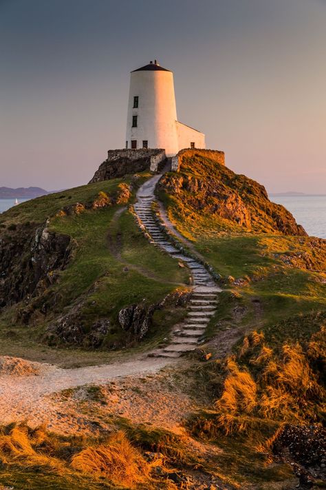 Found on Bing from www.pinterest.com Ynys Llanddwyn, Anglesey Wales, Beautiful Lighthouse, Guiding Light, 인물 드로잉, Light Houses, Light House, North Wales, Oh The Places Youll Go