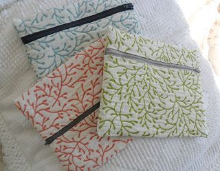 Here are some totes, drawstring bags and zipper pouches I've made recently. Most of these totes will be donated to The Bag Share Project  (t... Couture, Upcycling, Upholstery Fabric Projects, Upholstery Fabric Remnants, Upholstry Fabric, Upholstery Fabric Samples, Upholstery Nails, Fabric Crafts Diy, Upholstery Diy