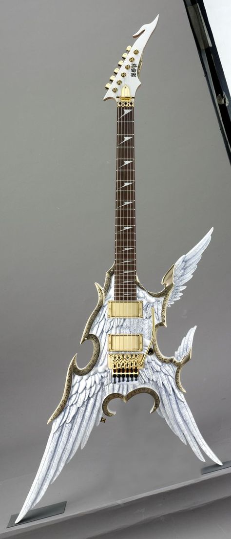 Muzică Rock, Mighty Mike, Guitar Designs, Instruments Art, Electric Guitar Design, Guitar Obsession, Custom Electric Guitars, Musical Gift, Unique Guitars