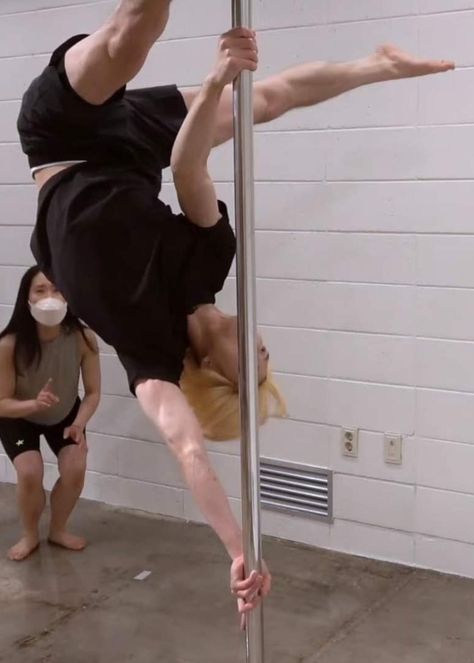 JOHNNY SUH POLE DANCE NCT Pole Dance, Suh Dude, Spotify Cover, You Are My Home, Johnny Suh, Nct Johnny, Bts Beautiful, Spotify Playlist, Pole Dancing