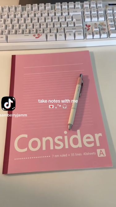 Take notes with me monthlyplanner #dailyplannerprintablesfree #planneridea. Coquette Back To School, Take Notes With Me, Study Planner Ideas, Study Vlogs, Stationery Aesthetic, Studying Stationary, School Study Ideas, Daily Planner Printables Free, School Suplies