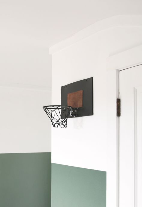 With just a few supplies, you can give an indoor basketball hoop a modern, stylish look! #diy #basketballhoop #makeover Basketball In House, Diy Basketball Hoop, Door Basketball Hoop, Diy Wall Hooks, Thistle Painting, Diy Basketball, Indoor Basketball Hoop, Utah House, Diy Hooks