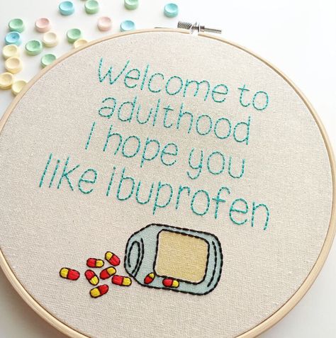Embroidery Words, Quote Embroidery, Honest Quotes, Mood Of The Day, Madame Tussauds, Creative Embroidery, Motivational Messages, Embroidery Hoop Art, Hoop Art