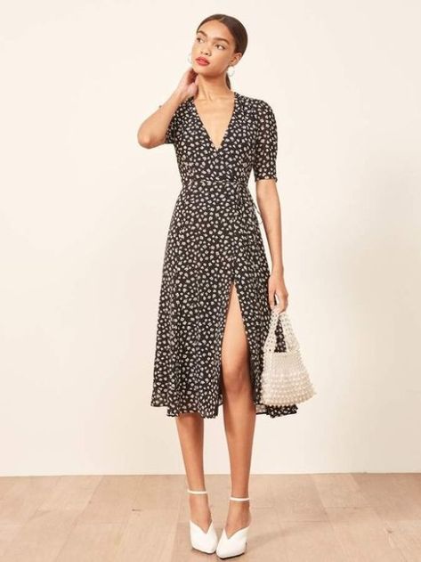 15 Spring Dresses You Can Wear For Any Occasion - Society19 Spring Dresses, Elan Dress, Mode Hippie, Spring Dresses Casual, Spring Dress, Mode Style, Simple Dresses, Look Fashion, Pretty Dresses