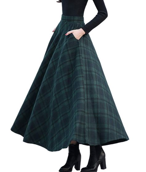 Long Skirt Winter, Long Plaid Skirt, Green Plaid Skirt, Long Skirt Outfits, Winter Plaid, Neue Outfits, Long Skirts For Women, Winter Skirt, Line Skirt