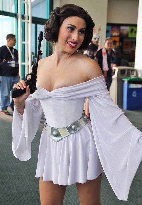 Princess Leia Princess Leia Inspired Outfit, Princes Leia Costume, Princess Leia Costume College, Diy Leia Costume For Women, Leia And Han Costume, Princess Leah Costume, Princess Laya Costume, Han Solo And Leia Costume, Starwars Costumes Women