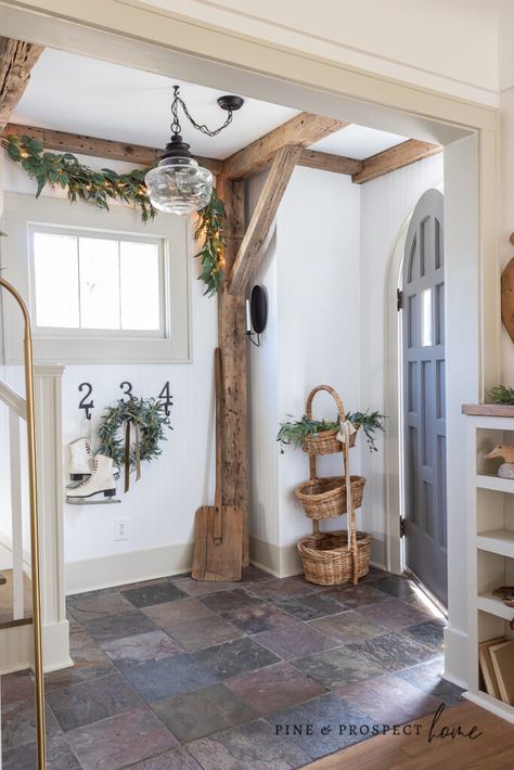 Cottage Style Mudroom, Tutor Style Homes, Cottage Style Christmas, Rustic Cottage Interiors, Cottage Homes Interior, Timeless Cottage, Festive Decor Ideas, Modern English Cottage, Cottage Entryway