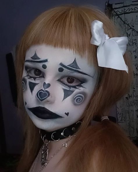 Clown makeup 🎀😋 #clown #clownmakeup #insaneclownposse #makeup #makeupartist #makeupideas #makeuptutorial #makeuplook #fyp #foryou #foryoupage #trending #viral #picoftheday #alt #altgirl #alternativegirl #gothgirl #gothic #alternative #black #alternativestyle #aesthetic Clown Makeup Without White Face, Black And White Jester Makeup, Simple Cute Clown Makeup, Silly Clown Makeup, Zombie Clown Makeup, Unique Clown Makeup, Alternative Clown Makeup, Messy Clown Makeup, Clown Makeup Guy