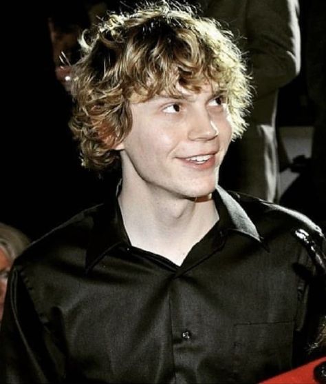 Evan Peters, Evan Peter, Evan Peters American Horror Story, Tate And Violet, Tate Langdon, The Perfect Guy, Film Serie, American Horror, Attractive Men