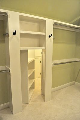 Secret room behind the closet-this would be a good place for a safe room or a place to store valuable items Small Living Room Kitchen Combo Ideas, Shoes Expensive, Gömda Rum, Dold Dörr, Hidden Closet, Secret Doors, Expensive Brands, Hidden Spaces, Secret Room