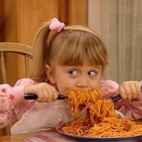 15 Things Every '90s Kid Wanted For Lunch Full House, Michelle Tanner, Come Dine With Me, Funny Profile, 웃긴 사진, Photo Wall Collage, Funny Profile Pictures, Funny Reaction Pictures, Current Mood