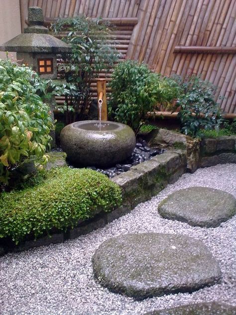 Japanese Courtyard Garden, Japanese Garden Backyard, Japanese Rock Garden, Small Japanese Garden, Japanese Garden Landscape, Japanese Zen Garden, Zen Garden Design, Japan Garden, Meditation Garden