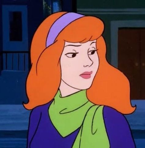 Daphne Blake Scooby Doo Scooby, Scooby Doo Images, Scooby Doo Mystery Incorporated, New Scooby Doo, Daphne Blake, Scooby Doo Mystery, Morning Cartoon, Cartoon Profile, Vintage Lifestyle