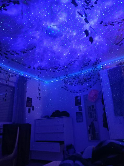 #avatarroom #pandoraroom #avatar #pandora #galaxyroom Galaxy Room Light, Room Inspo Space Theme, Pandora Avatar Room Ideas, Avatar The Way Of Water Room Ideas, Galaxy Led Lights Bedroom, Pandora Room Ideas, Pandora Avatar Aesthetic Room, Avatar Themed Room Decor, Star Light Bedroom