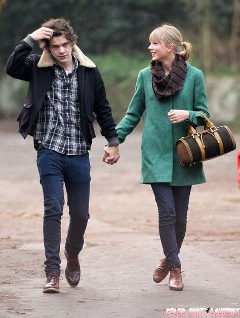 Harry Stylrs, Harry Styles Street Style, Taylor Swift Haircut, Taylor Swift And Harry Styles, Taylor Swift Harry Styles, Harry Taylor, Chef Cats, Taylor Swift Street Style, Divorce And Kids