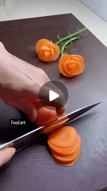 Fruits And Vegetables Carving, Vegetable Carving Ideas Easy, Vegetable Design Art, Salad Ideas Decoration, Fruit Salad Ideas Creative, Vegetable Roses, Salad Decoration Ideas Vegetables, Vegetable Salad Decoration Ideas, Salad Decoration Ideas Creative