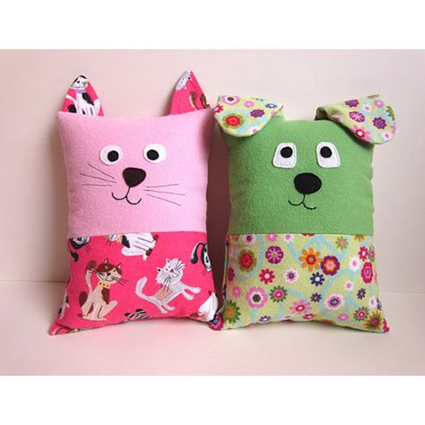 Diy Dog Pillow, Animal Pillows Pattern, Cat Pillow Pattern, Homemade Pillows, Trendy Sewing Patterns, Toddler Pillow, Sewing Stuffed Animals, Diy Toddler, Baby Sewing Projects