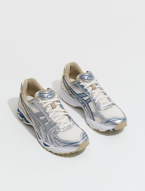 ASICS Gel-kayano 14  sportware Berlin, Late 2000s Aesthetic, Kendall Jenner Casual, Voo Store, Aesthetic Outfits Vintage, Pretty Shoes Sneakers, Asics Gel Kayano, Dr Shoes, Gel Kayano