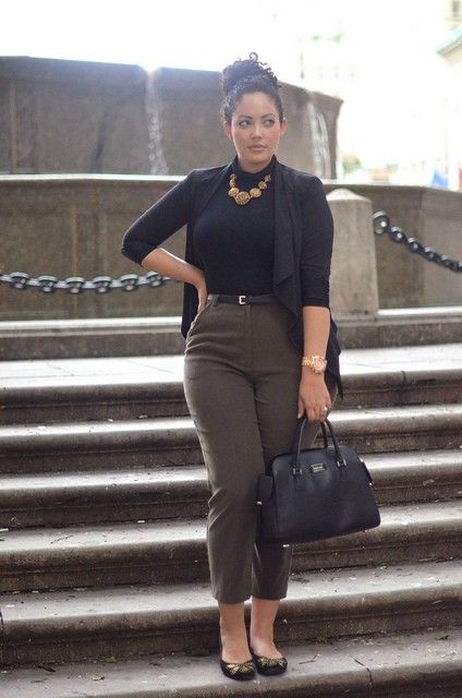 She looks great! I love this outfit and would love to start tucking in my shirt (wearing belts) instead of hiding my not so perfect waistline. Professional Attire, Elegant Work Outfits, Moda Curvy, Mode Tips, Look Plus Size, Looks Plus Size, Mode Chic, Stil Inspiration, Looks Street Style