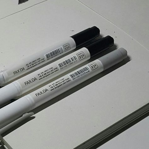 Grey Academia Aesthetic, Gray Study, Grey Academia, Aesthetic Pens, School Wishlist, Black And White Artist, Aesthetic Writing, Monochrome Aesthetic, Teacher Aesthetic