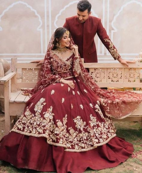 Adorable 90+Lehenga Designs Simple Bridal Dresses, Asian Wedding Dress Pakistani, Wedding Dresses Pakistani, Pakistani Bridal Dress, Pengantin India, Red Bridal Dress, Walima Dress, Desi Wedding Dresses, Wedding Lehenga Designs