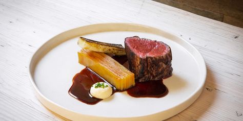 Beef Fillet with Pressed Potato, Leeks and Horseradish Emulsion Recipe - Great British Chefs Steak Recipes, Food Plating, Braised Leeks, Leek Recipes, Xmas Table, Beef Fillet, Great British Chefs, Recipe Beef, Steak Recipe