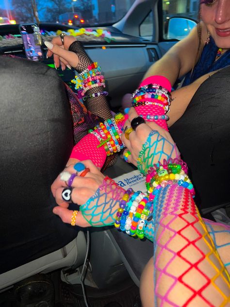 Rave Outfits Club, Rave Party Outfit Men, 90s Rave Aesthetic Outfit, Rave Scene Outfits, 90s Raver Aesthetic, Rave Club Aesthetic, Nocturnal Wonderland Rave Outfits, 2000s Rave Aesthetic, Retro Rave Outfit