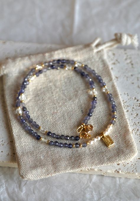 Bracelet Themes, Purple Bracelets, Iolite Necklace, Purple Beaded Bracelets, Bracelets Women, Beaded Necklace Designs, Bracelet And Necklace, Purple Bracelet, Diy Bracelet Designs