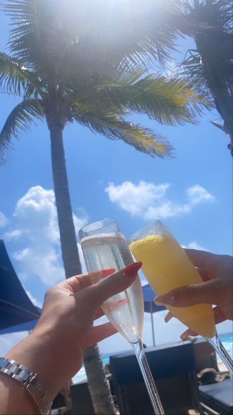 girls trip | champagne | mimosa | cancun | mexico | vacation | spring break | beach | tan | travel | white sand | cocktails | beach cocktails | cheera | ocean #cancun #mexico #springbreak #girlstrip #beach #vacation #champagne #tan Mexico, Mexico Spring Break, Mexico Girls Trip, Cancun Mexico Vacation, Spring Break Mexico, Champagne Mimosa, Cocktails Beach, Cancun Spring Break, Travel White