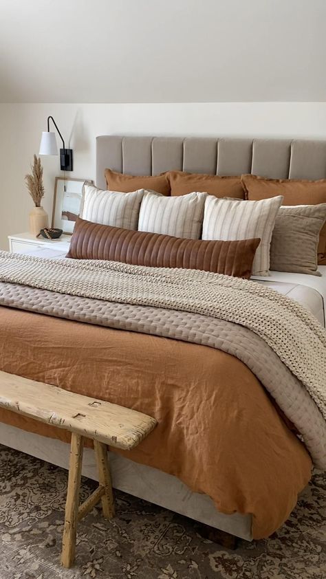 Grey Bedding With Pop Of Color, Faux Leather Pillows On Bed, Terracotta And Gray Bedding, Gray Brown And White Bedroom, Beige And Brown Bedding, Brown Guest Bedroom Ideas, Rust Guest Bedroom, Terra Cotta Bedding Bedroom, Copper Bedding Bedroom