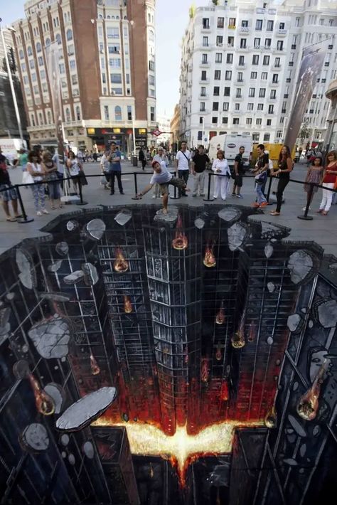 33 Brain-Melting Works Of 3-D Sidewalk Chalk Art 3d Tipografi, Anamorphic Art, 3d Sidewalk Art, Illusion Kunst, 3d Street Painting, Street Artwork, Street Art Illusions, Collage Foto, Pavement Art