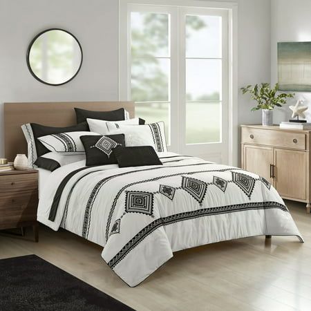Black And White Bedroom Bedding, Black And White Bedroom Furniture Mixing, Black And White Comforter Sets, Black And White Master Bed, Black And White Bedding Ideas, Black And White Boho Bedroom, Black And Grey Bedding, Black And White Bedrooms, Beige And Black Bedroom