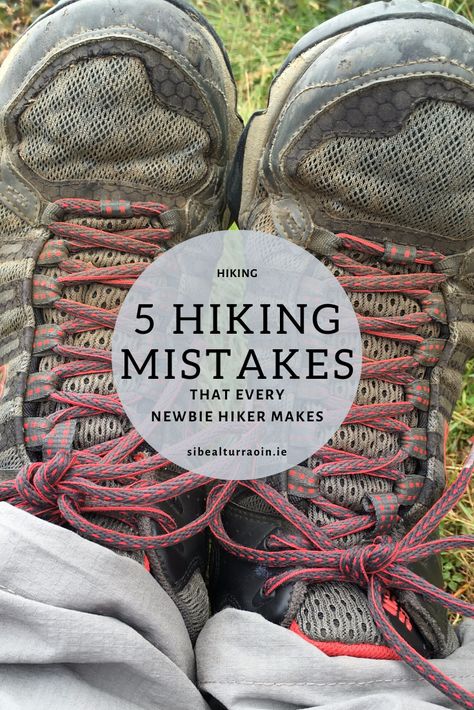 5 hiking mistakes that every new hiker makes | Avoid hiking mistakes | Hiking mistakes to avoid | Best things to do when hiking | #hiking #trails #hikingtips Camino De Santiago, Peru, Hiking 60 Degree Weather, Travel Hiking Outfits, Conditioning For Hiking, Beginner Hiking Tips, Hiking Spring Outfit, Hiking Hacks For Women, Beginner Hiking Essentials