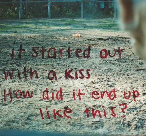 How did it end like this? Mr Brightside, Song Images, Song Lyric Quotes, The Killers, Favorite Lyrics, I Love Music, A Kiss, Indie Rock, Instagrammer